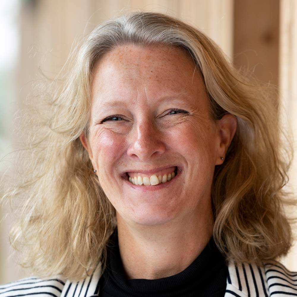 Lucy MacLennan